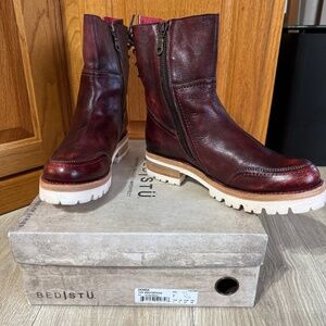 Bedstu women’s leather Merlot Driftwood size 7